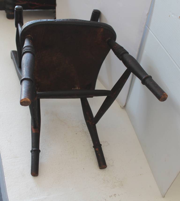 Early 19th Century Original Surface Child's Chair For Sale 2