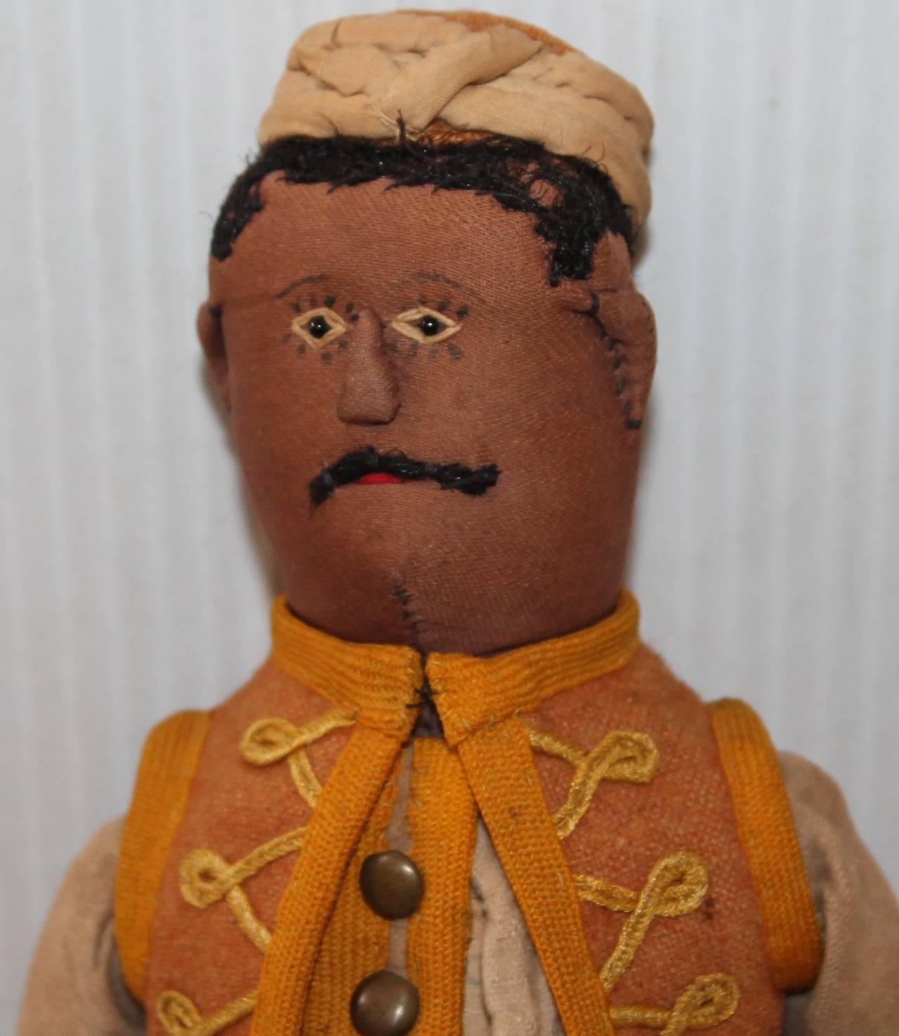 This wonderful all original handmade West Indian soldier is from Barbadas. This amazing guy is dressed in early wool fabric with leather shoes. The condition is very good.