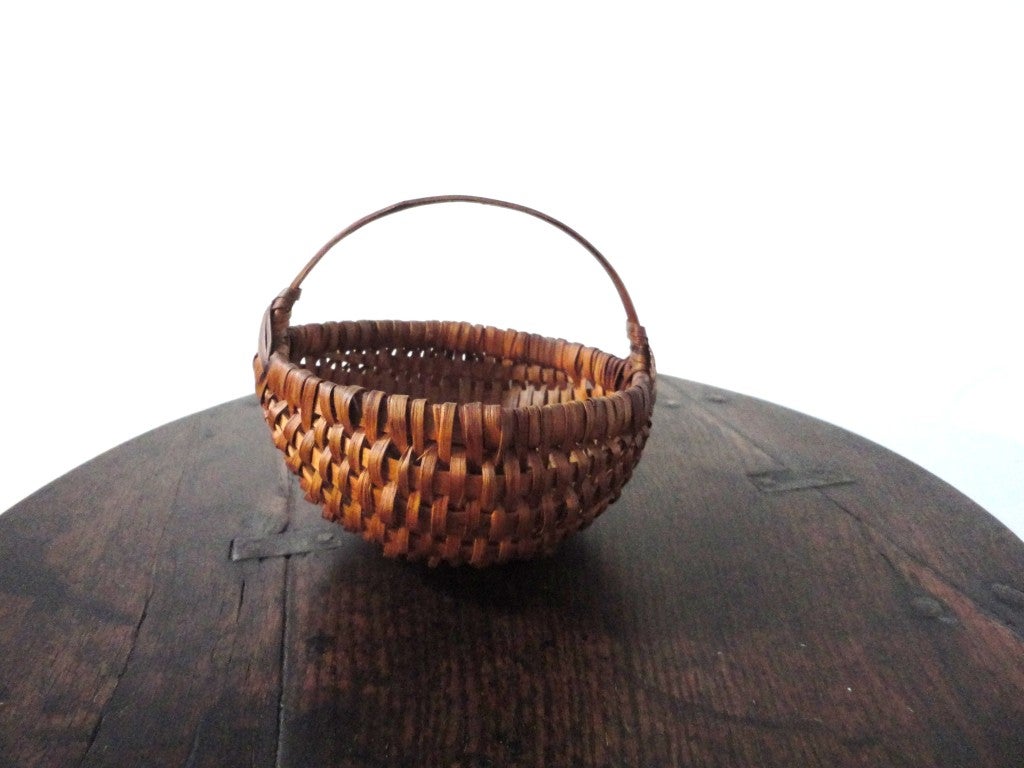 19th Century Early Handmade Small Buttocks Basket from New England