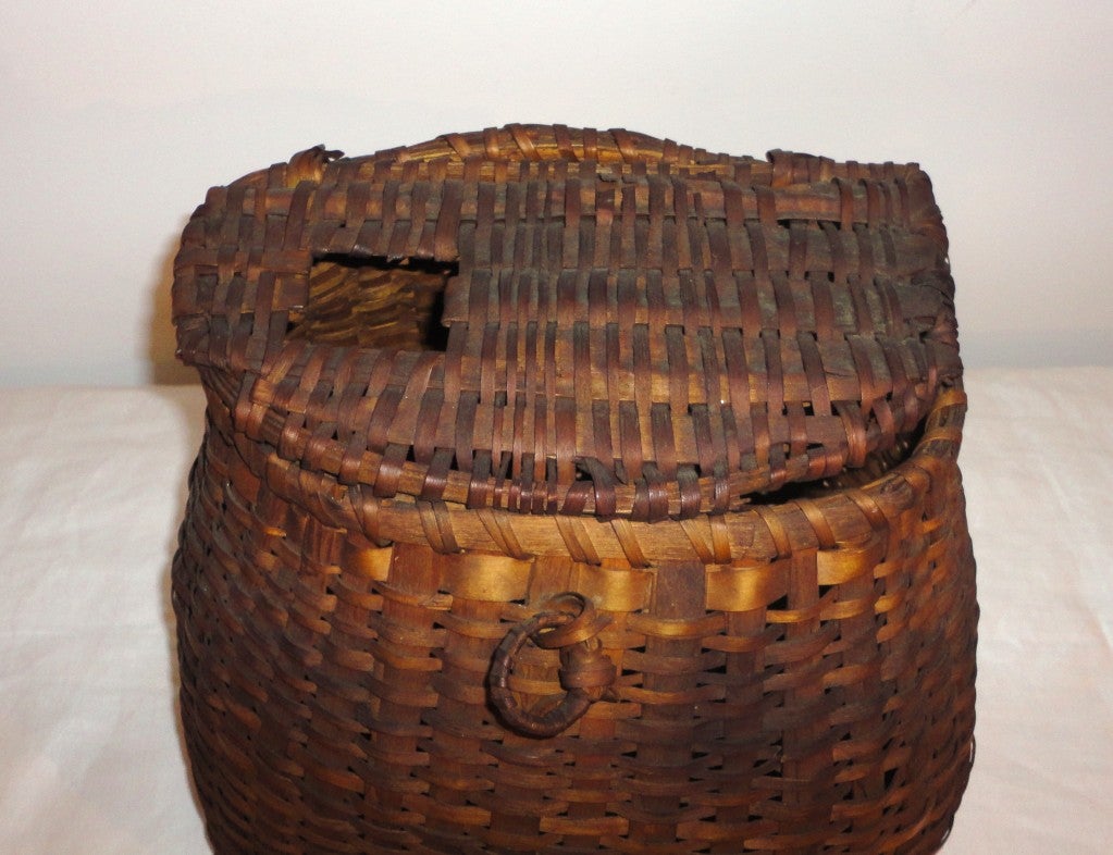 19thc Fishing Crewl Basket From New England In Excellent Condition In Los Angeles, CA