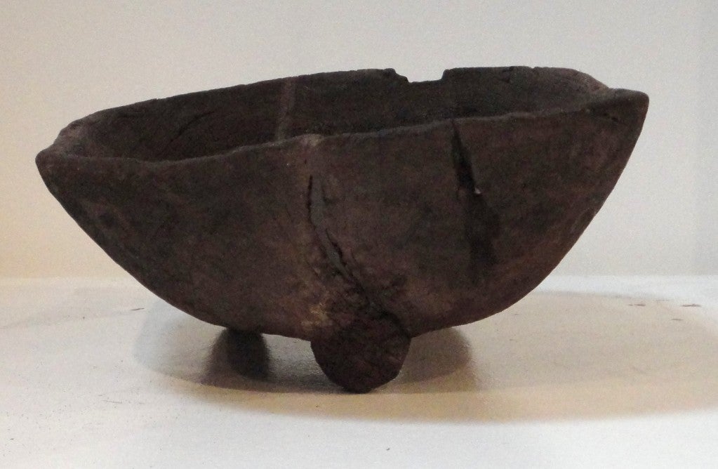 Pine 18th Century Hand-Carved Three-Footed Bowl in Old Surface