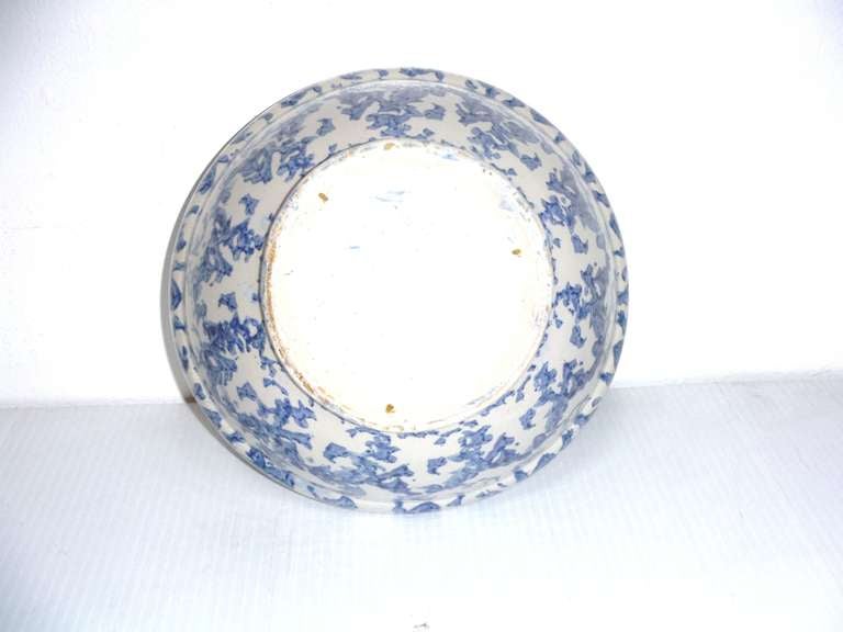 19th Century Sponge Ware Serving/Mixing Bowl For Sale 1