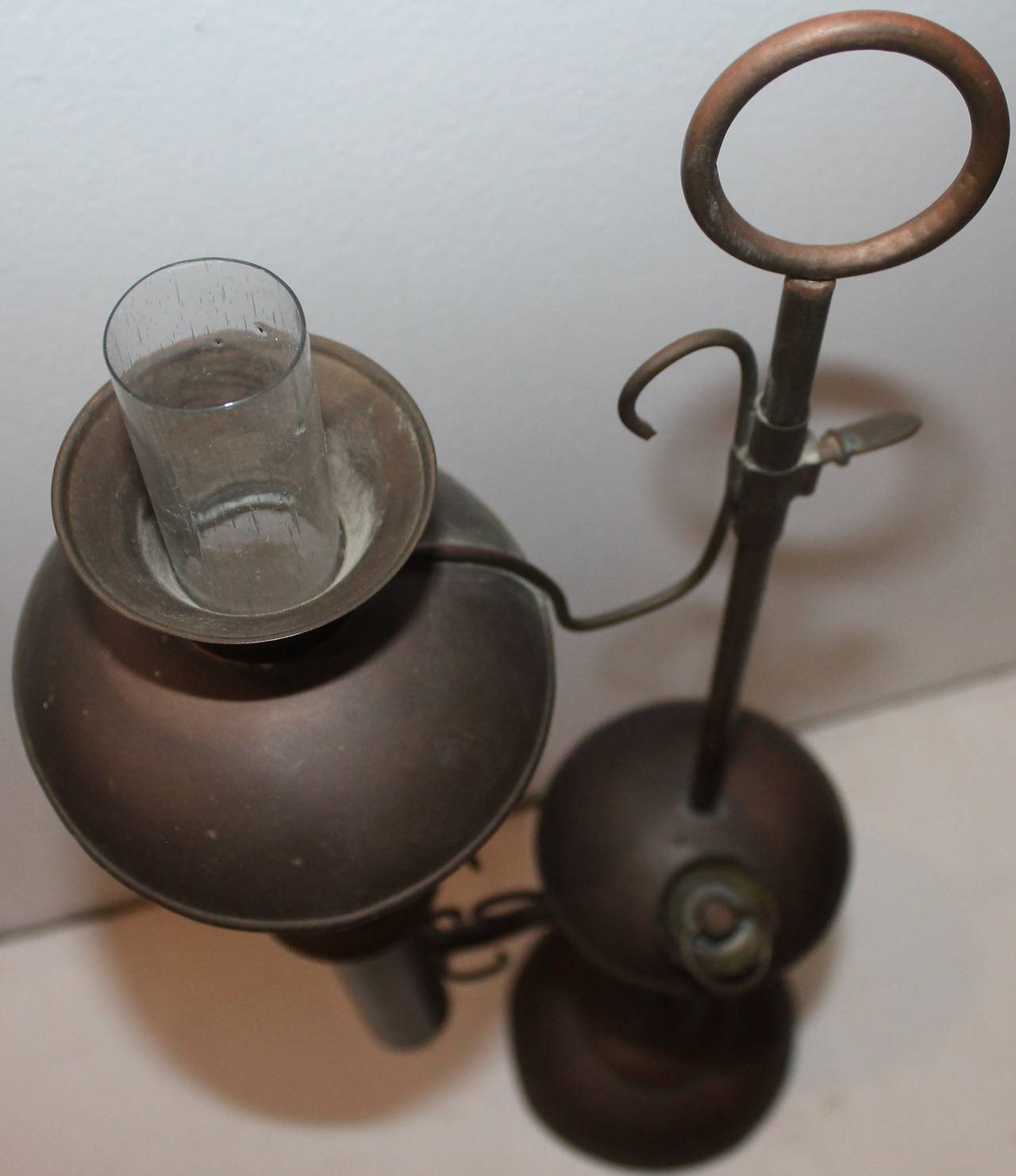 Rare and Early American 19th Century Brass Oil Lamp In Good Condition For Sale In Los Angeles, CA
