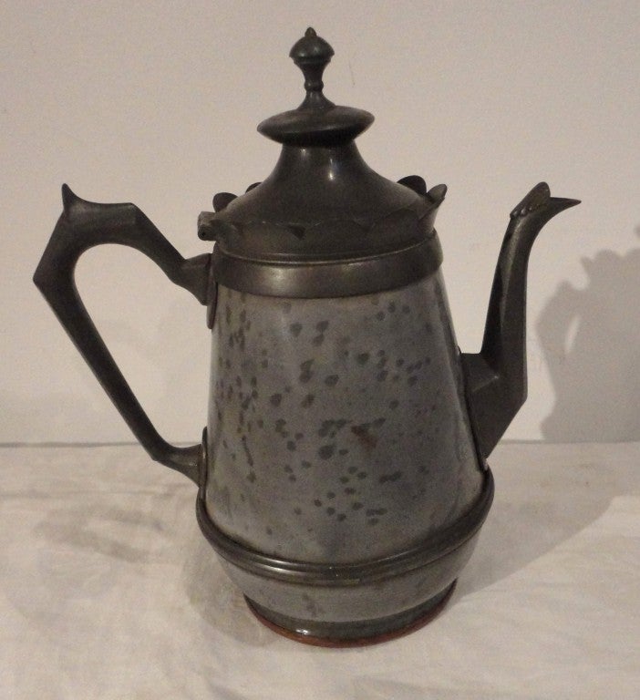 Early 19th Century Pewter and Granite Coffee Pot, Dated 1818 In Excellent Condition For Sale In Los Angeles, CA