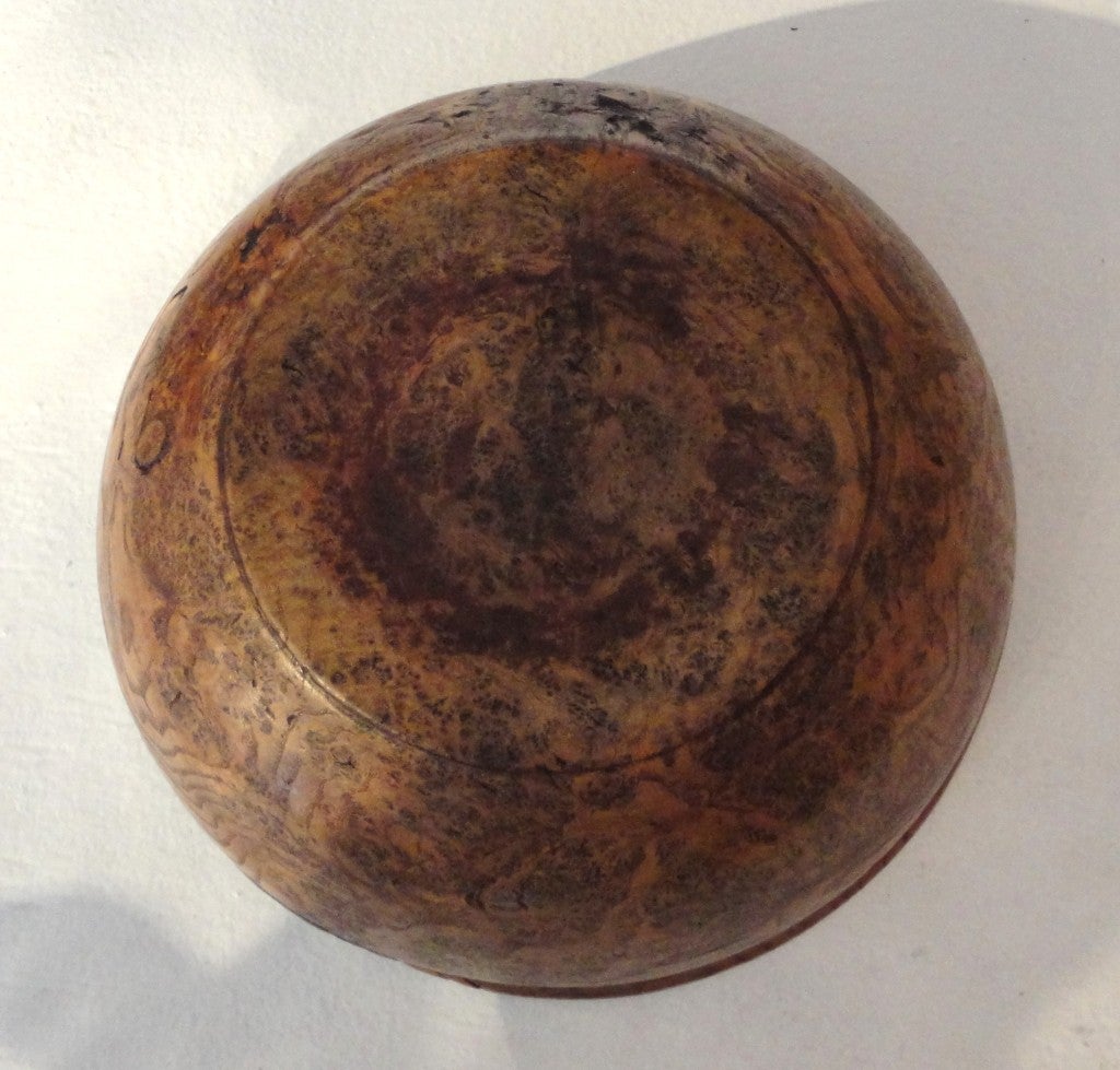 18th Century American Large Burl Bowl from New England 7