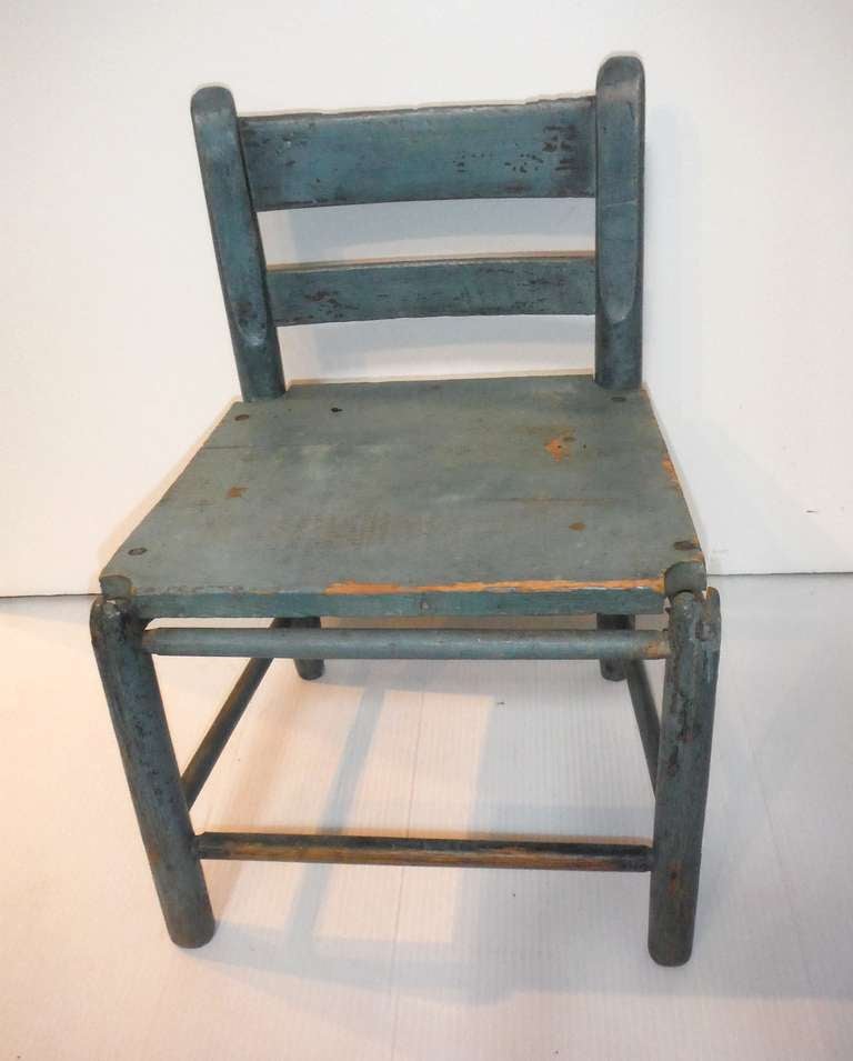 Folky 19thc Original Blue Painted Childrens Chair In Excellent Condition In Los Angeles, CA