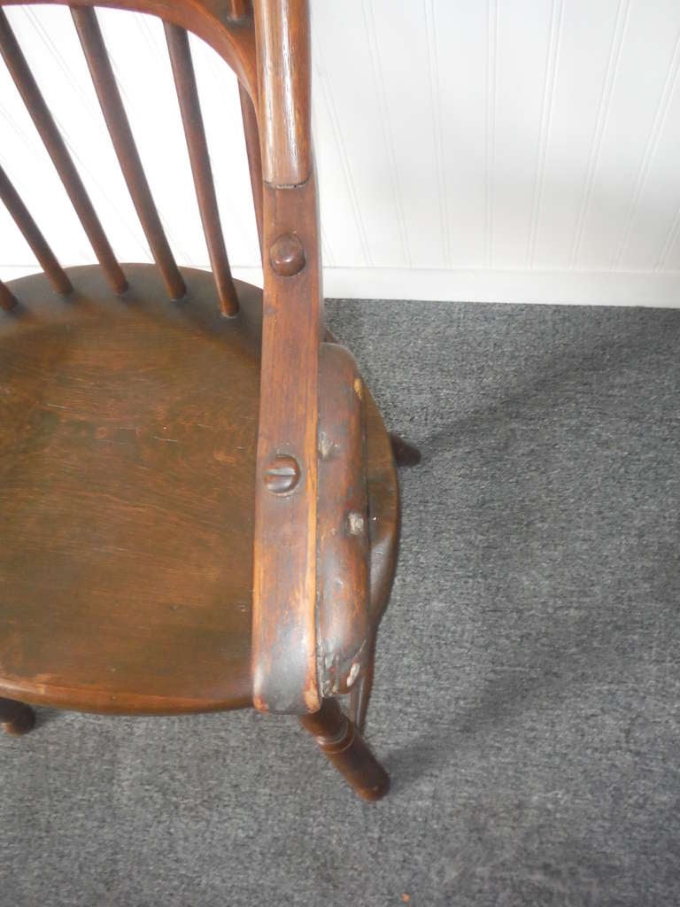 18th c. New England Sackback Windsor chair 1