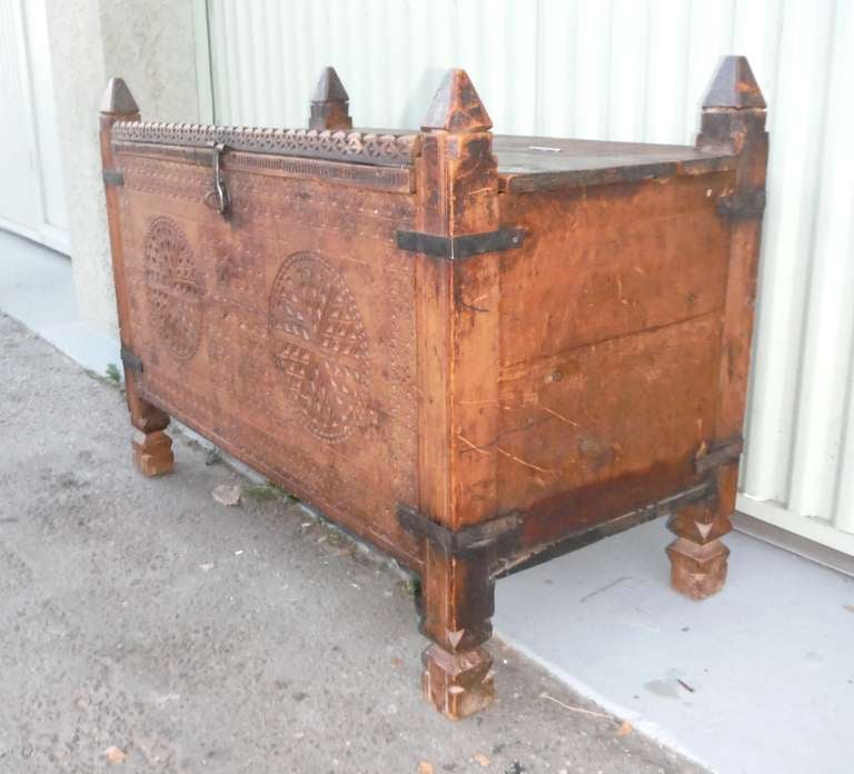 Early 19th Century Spanish Hand-Carved Wood Box In Distressed Condition In Los Angeles, CA