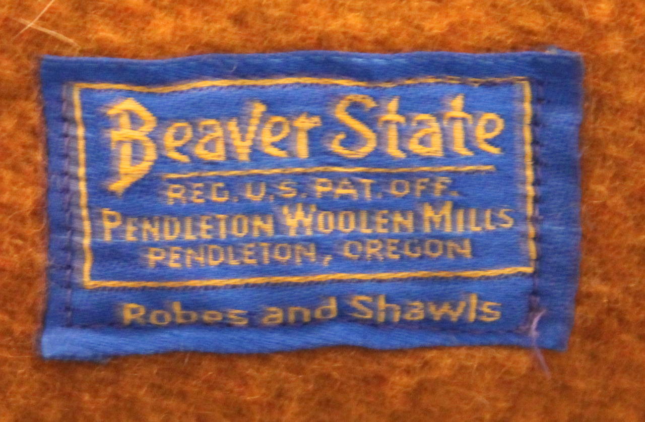Pendleton Wool Indian Design Camp Blanket In Excellent Condition In Los Angeles, CA