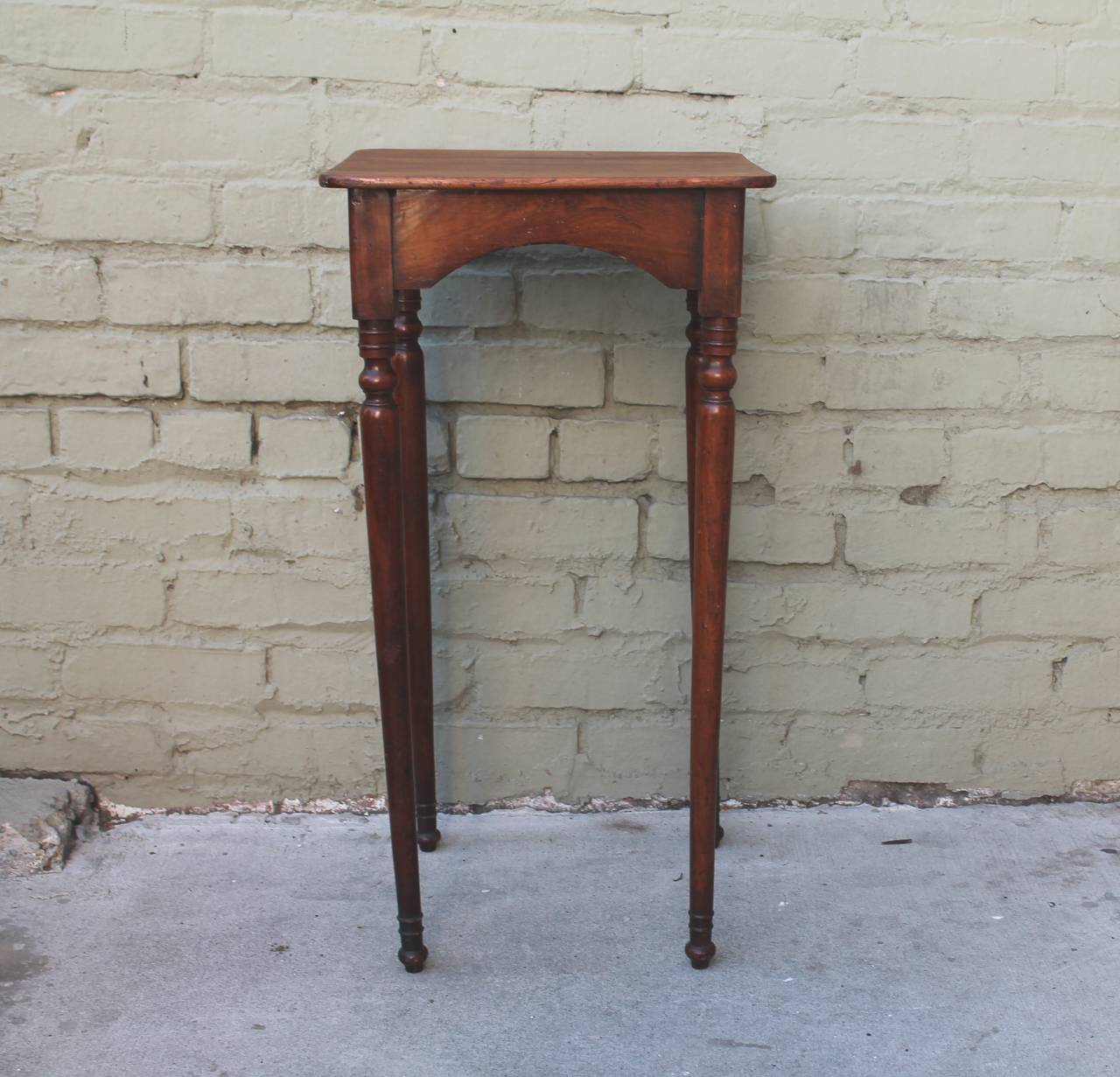 American Early 19th Century Walnut, New England, Side Table