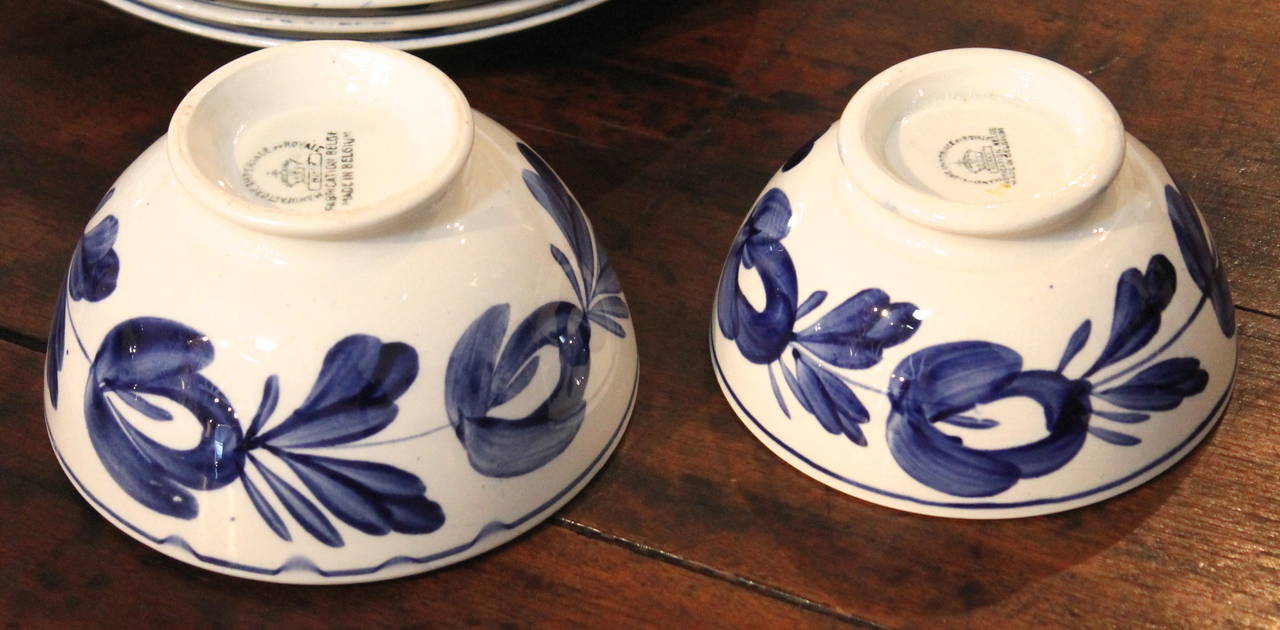 19th Century Adams Rose Plates and Bowls In Excellent Condition For Sale In Los Angeles, CA