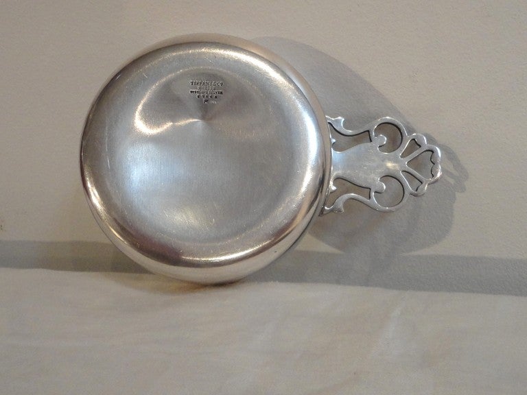 Amazing Tiffany Sterling Silver Paul Revere Style Porringer In Excellent Condition In Los Angeles, CA
