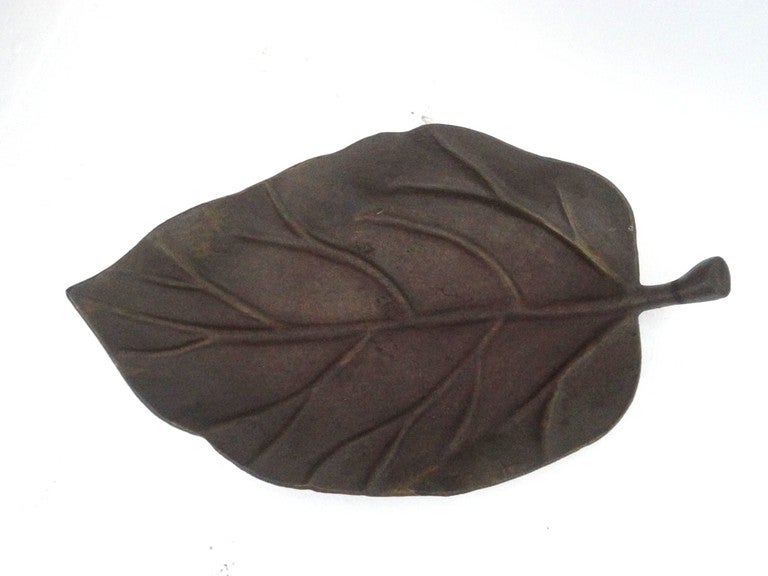 Large Cast Iron 19thc  Painted Leaf Tray