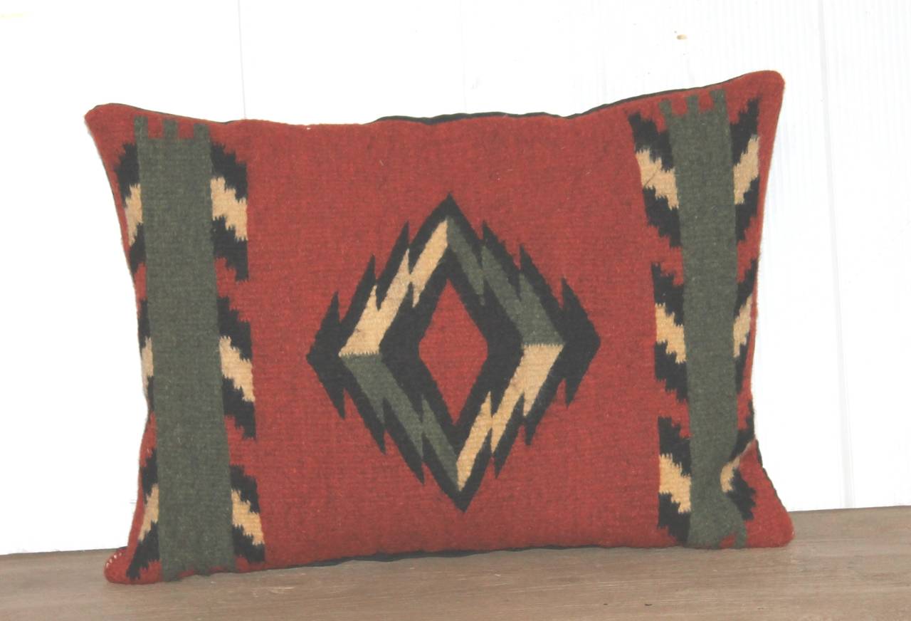 This set of amazing geometric pillows are in great condition. The pair measure  14