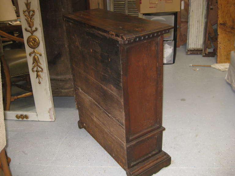 19th C Tuscan Commode In Good Condition For Sale In Santa Rosa, CA