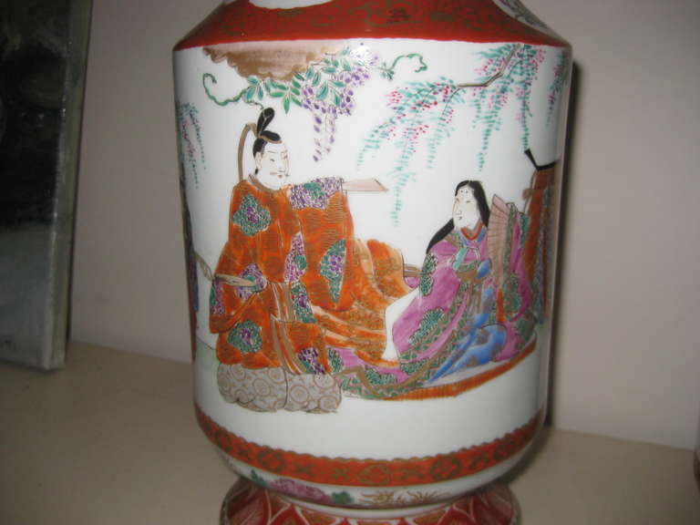 Pair of 20th Century Kutani Vases For Sale 2