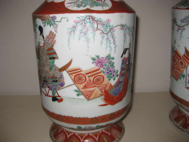 Pair of 20th Century Kutani Vases For Sale 3