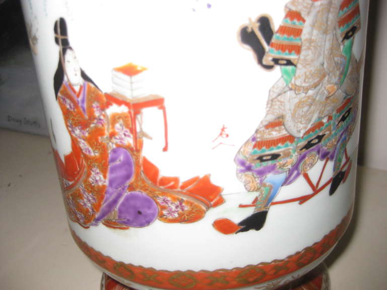 Pair of 20th Century Kutani Vases For Sale 5