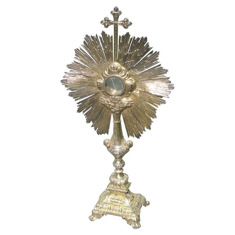 Beautiful 19th Century  French Gilt Silver Monstrance For Sale