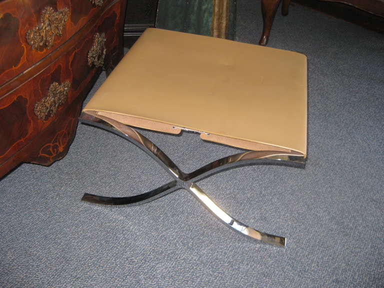 20th Century Chrome and Leather Stool For Sale 3