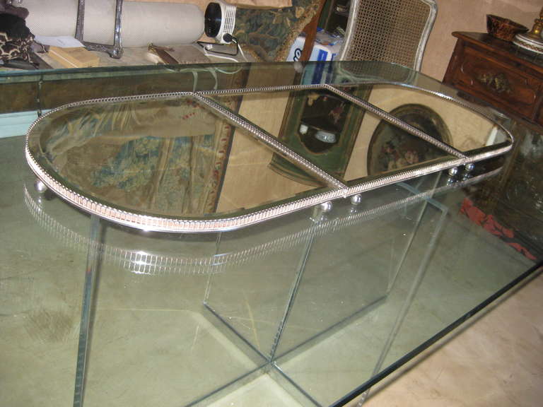 Beautiful Three Part Mirrored Plateau In Good Condition For Sale In Santa Rosa, CA