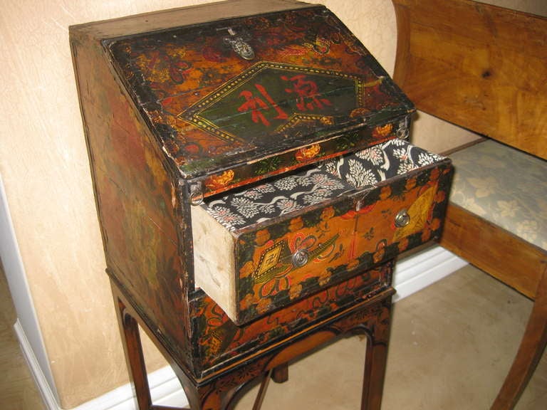 Charming Painted  Desk on Stand For Sale 3