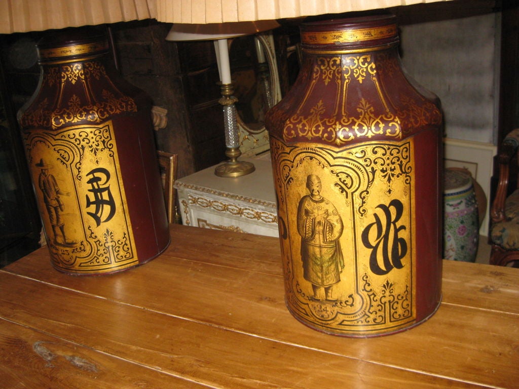 Tôle Pair of Chinoiserie Tea Canister Lamps For Sale