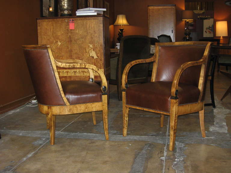 Pair of Swedish Art Deco / Neoclassical Armchairs in Golden Flame Birch 3