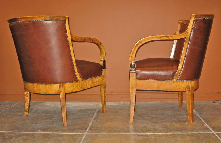 Pair of Swedish Art Deco / Neoclassical Armchairs in Golden Flame Birch 6