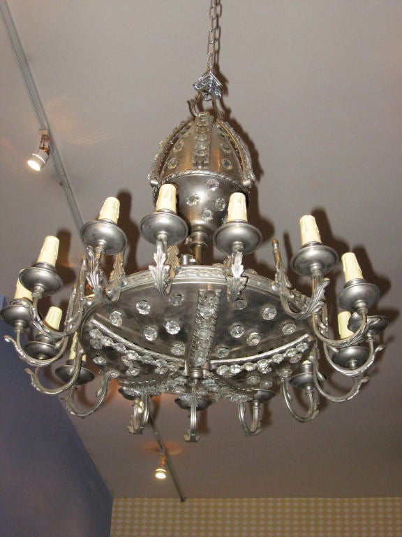 Argentine Mid-20th Century Fifteen-Arm Chandelier  In Good Condition For Sale In Richmond, VA