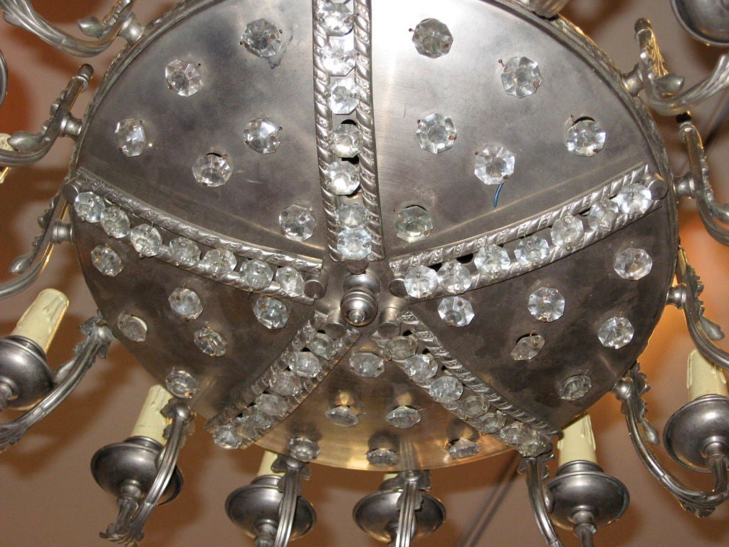 Argentine Mid-20th Century Fifteen-Arm Chandelier  For Sale 6