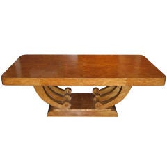 Art Deco Dining Table in Golden Flame Birch ca. 1920