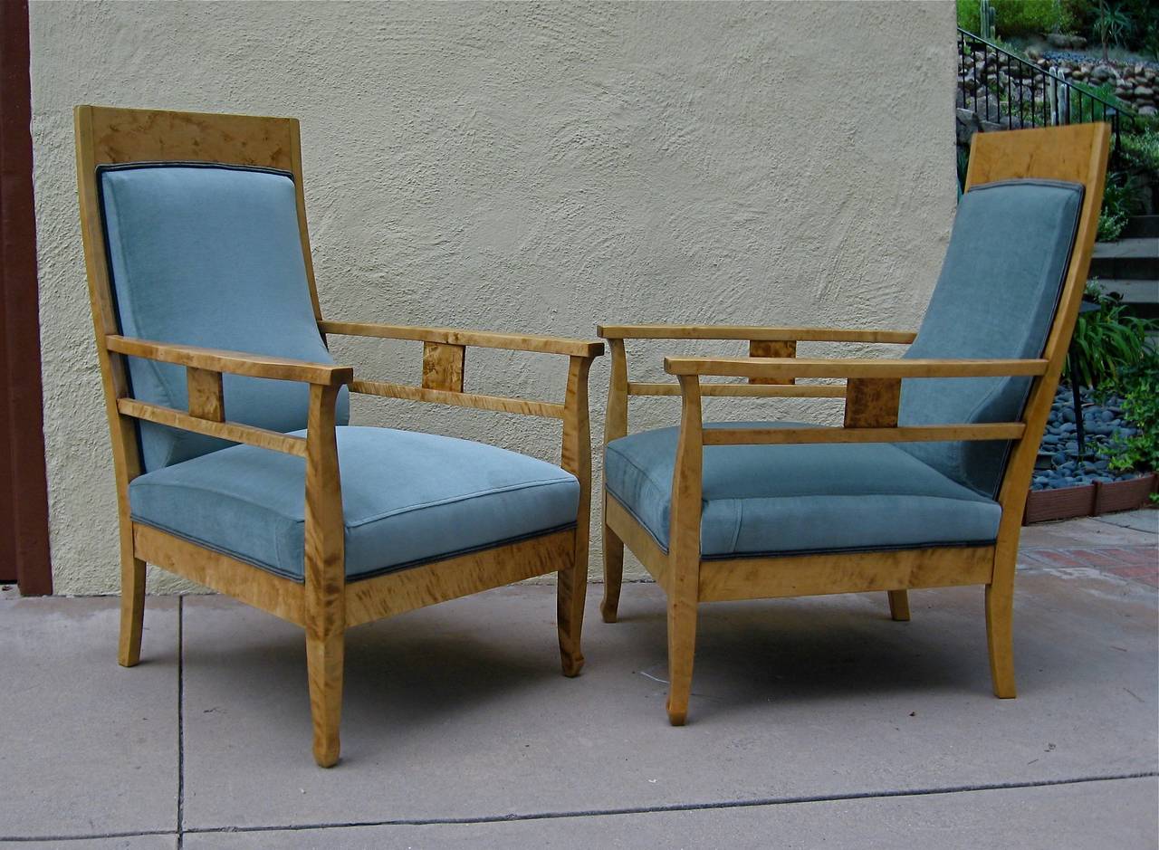 Early 20th Century Pair of Swedish Arts & Crafts Armchairs in Golden Birch, circa 1910
