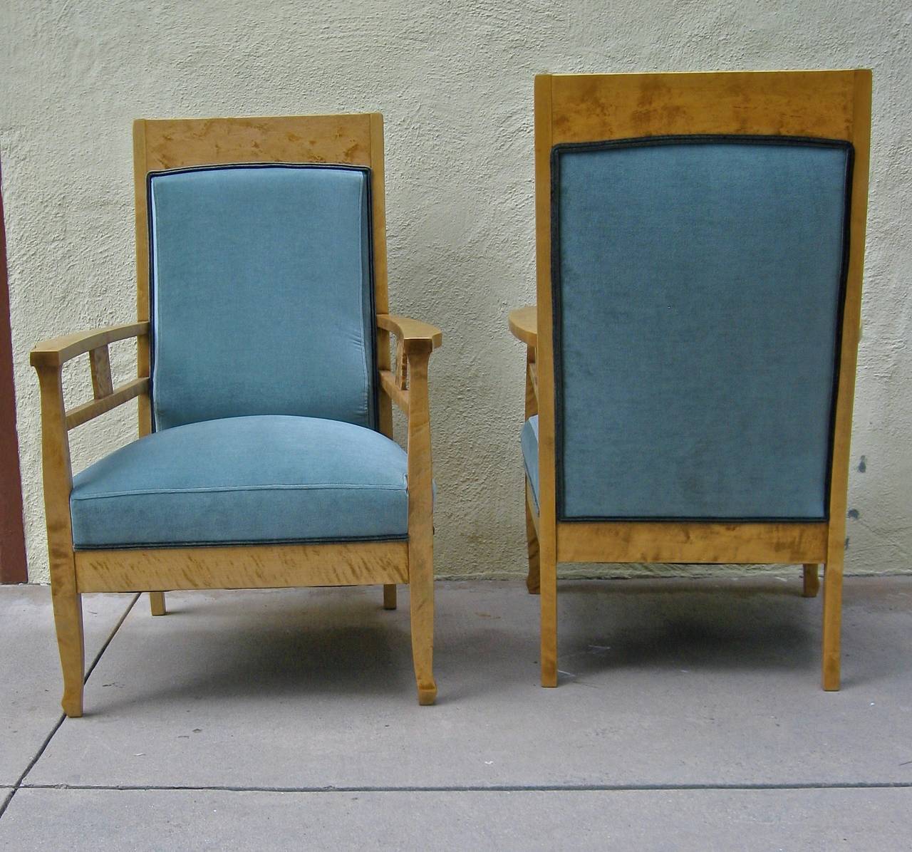 Pair of Swedish Arts & Crafts Armchairs in Golden Birch, circa 1910 In Excellent Condition In Richmond, VA