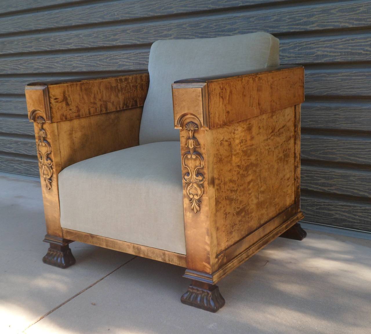 Early 20th Century Swedish Art Deco Paneled Chair in Golden Flame Birch, circa 1920