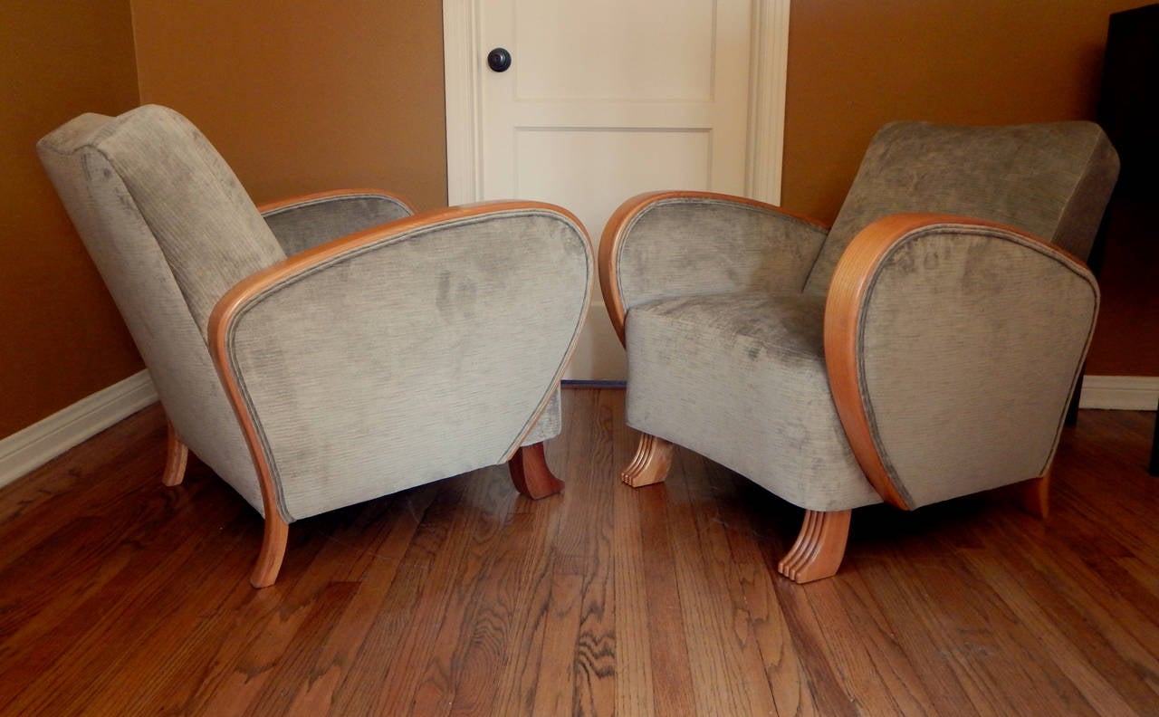 Pair of Swedish Art Deco Armchairs in Golden Elm, circa 1930 For Sale 5