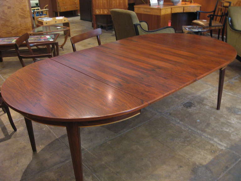 Extendible Danish Mid-Century Modern Rosewood Dining Table with Two Leaves 2