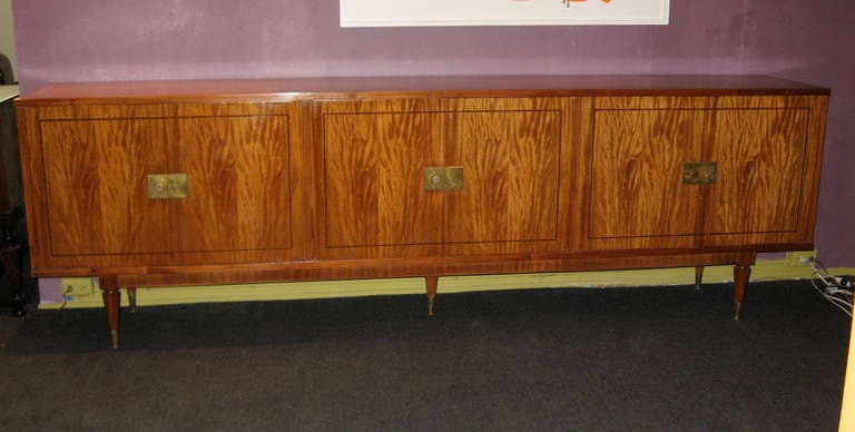 Nine Foot Long Argentine Mid-Century Modern Sideboard in Satinwood by Bonta In Excellent Condition In Richmond, VA