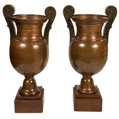 Vintage Pair of Chic Copper Urns from the Set of 'Cleopatra'