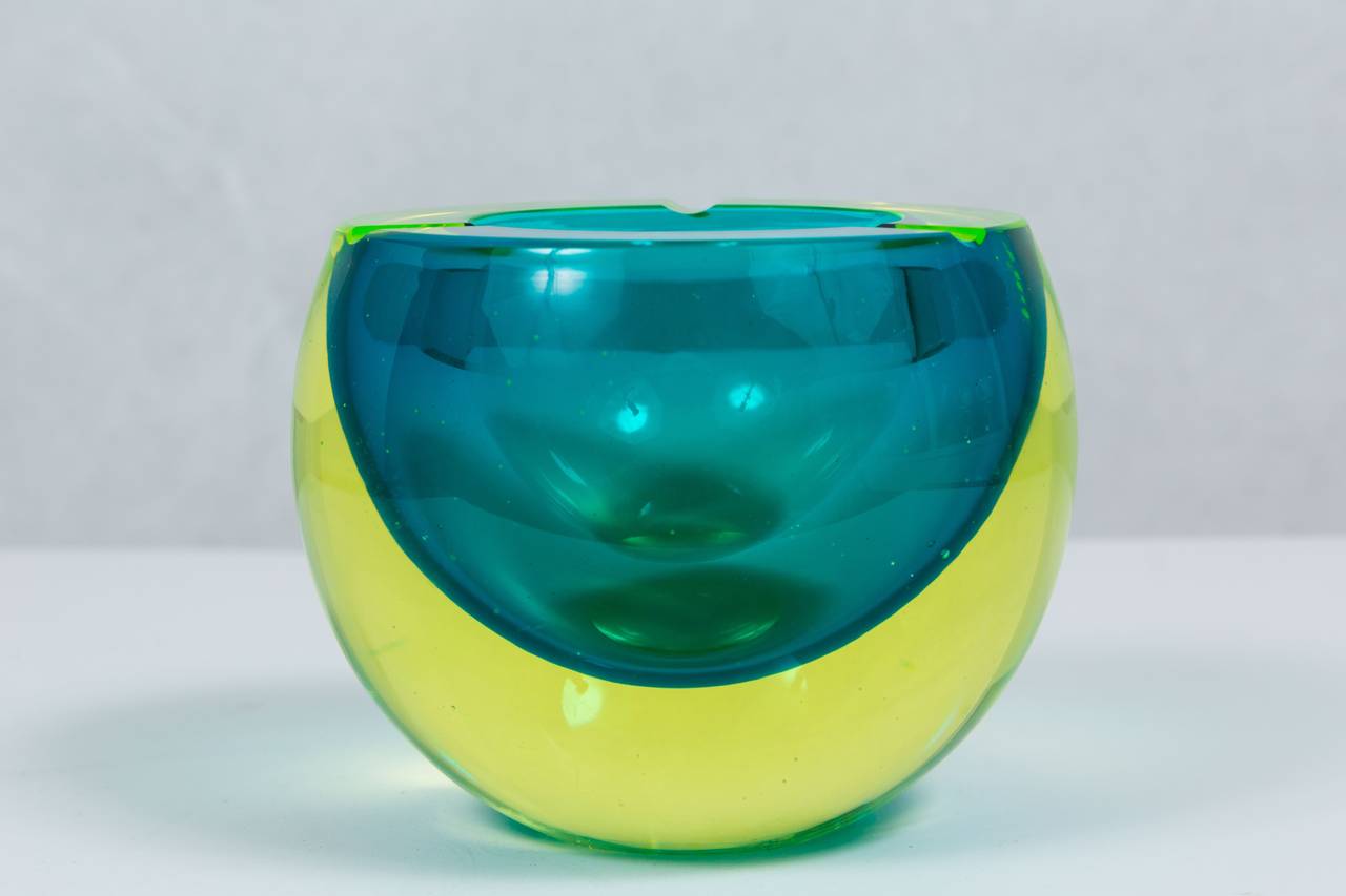 Murano Sommerso Ashtray In Excellent Condition In Palm Desert, CA