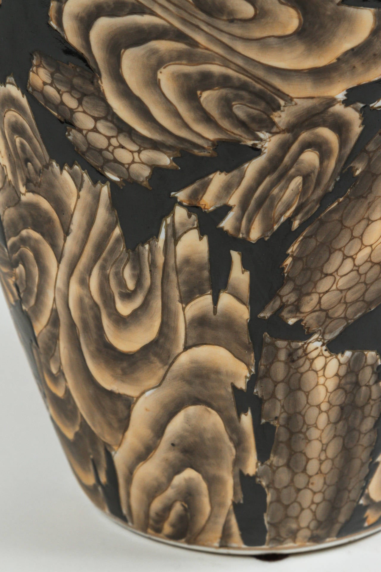 Vase japonais en céramique émaillée en vente 1