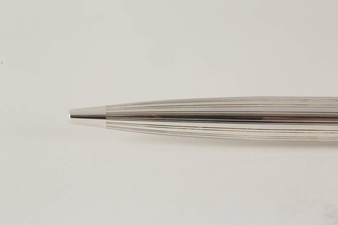 Late 20th Century Matching Sterling Silver Pen and Mechanical Pencil with Original Cases by Gucci