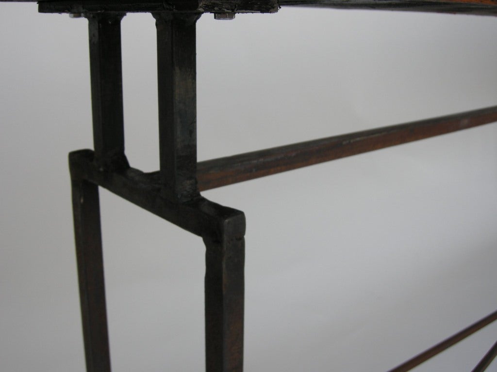 Américain Dos Gallos Custom Long Skinny Wood Console Table with Iron Base (Table console en bois long et mince avec base en fer) en vente