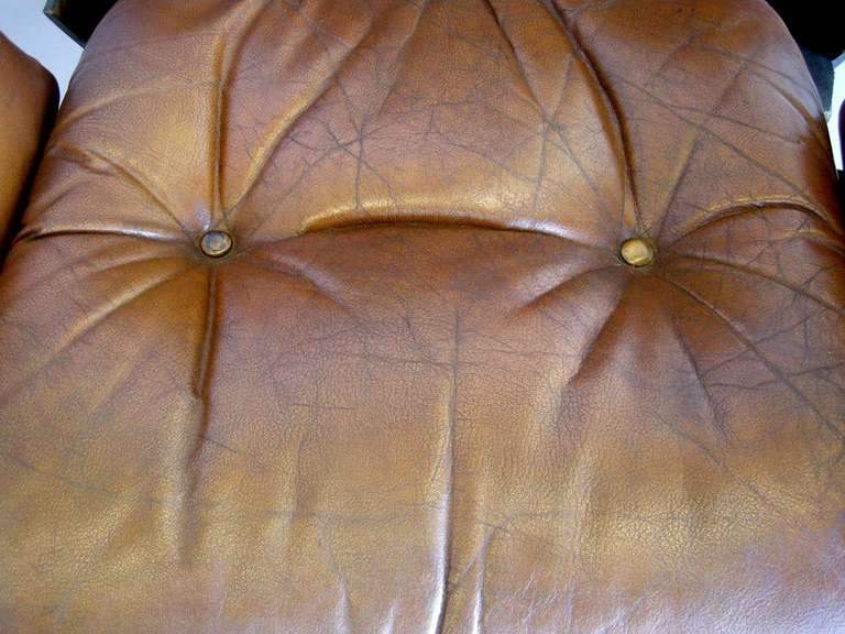 Mid Century Leather Recliner In Good Condition In Los Angeles, CA