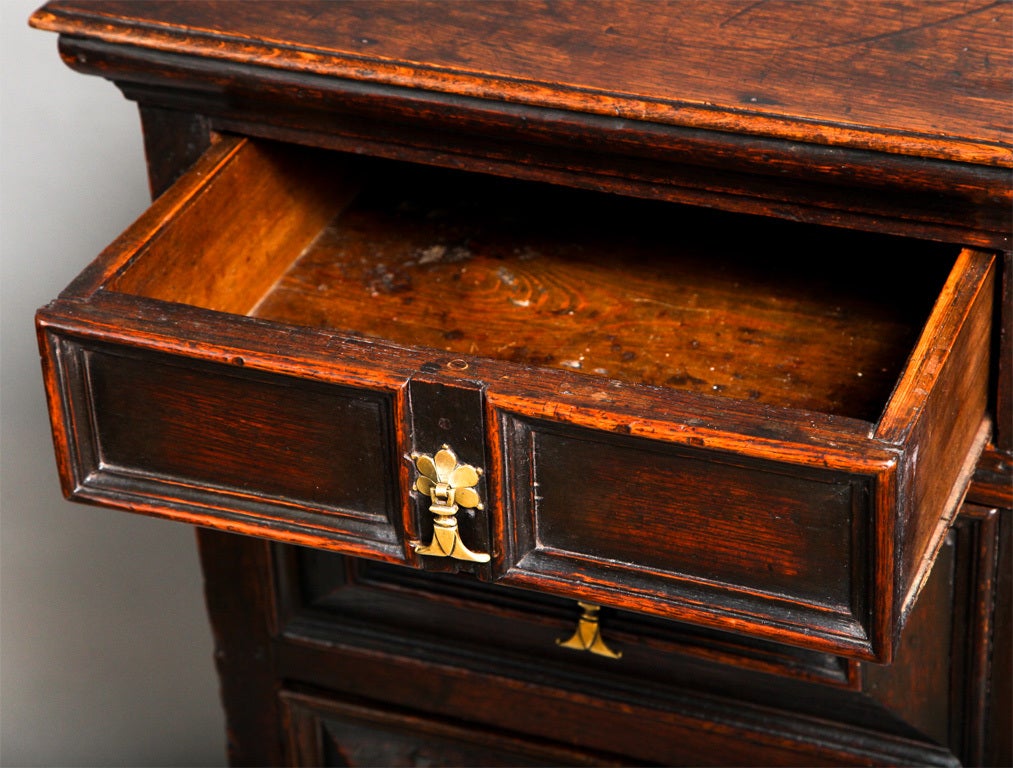 Late 17th Century Oak Chest of Drawers 2