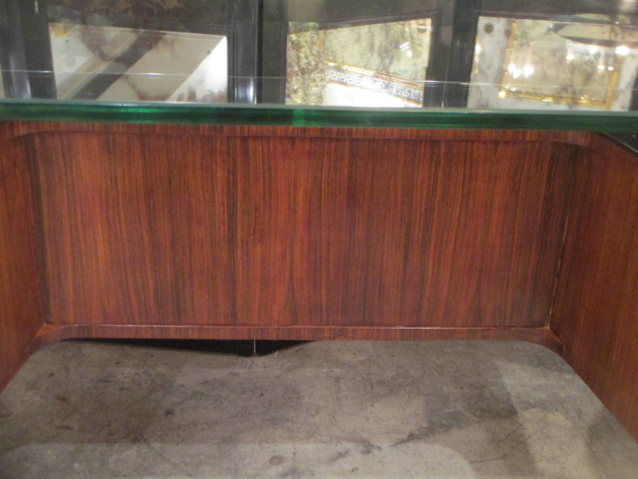 Sculptural  Mid-Century Modern Italian  Desk in the Manner of Paolo Buffa 2