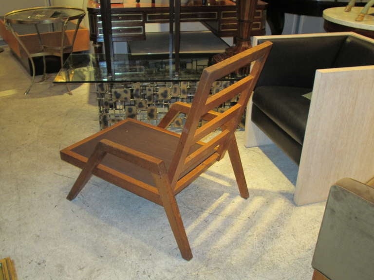 20th Century Sculptural Pair of French 1940s-1950s Oak Lounge Chairs
