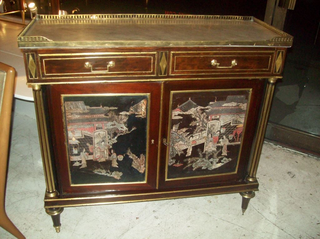 Exquisite Louis XVI-Style Cabinet W. Coromandel Panels