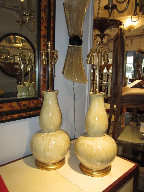 Pair of Glazed Pottery Lamps In Excellent Condition In New York, NY