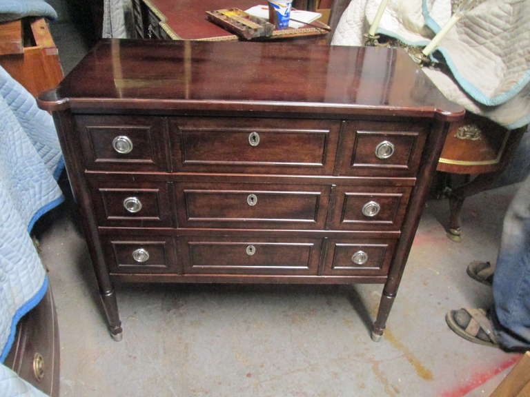 Pair of Directoire Style Chest of Drawers In Good Condition In New York, NY